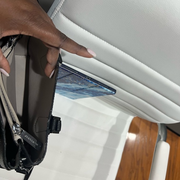 Small Michael Kors crossbody bag - Picture 4 of 7